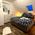 Moderne Zentrale Retreat アパート *