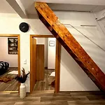 Moderne Zentrale Retreat アパート ブライ