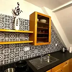 Moderne Zentrale Retreat アパート