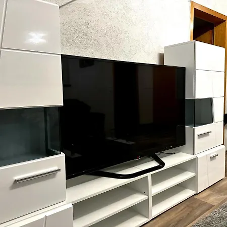 Moderne Zentrale Retreat *