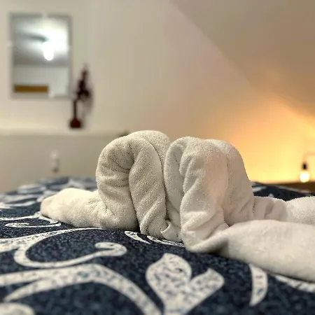 Moderne Zentrale Retreat *