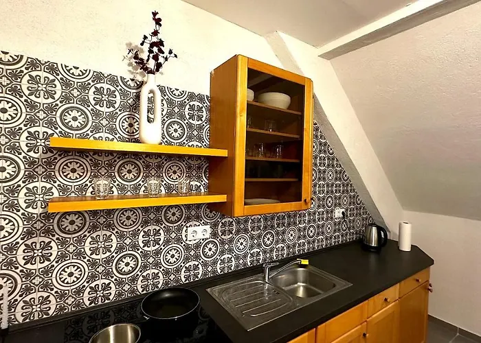 Moderne Zentrale Retreat Apartman